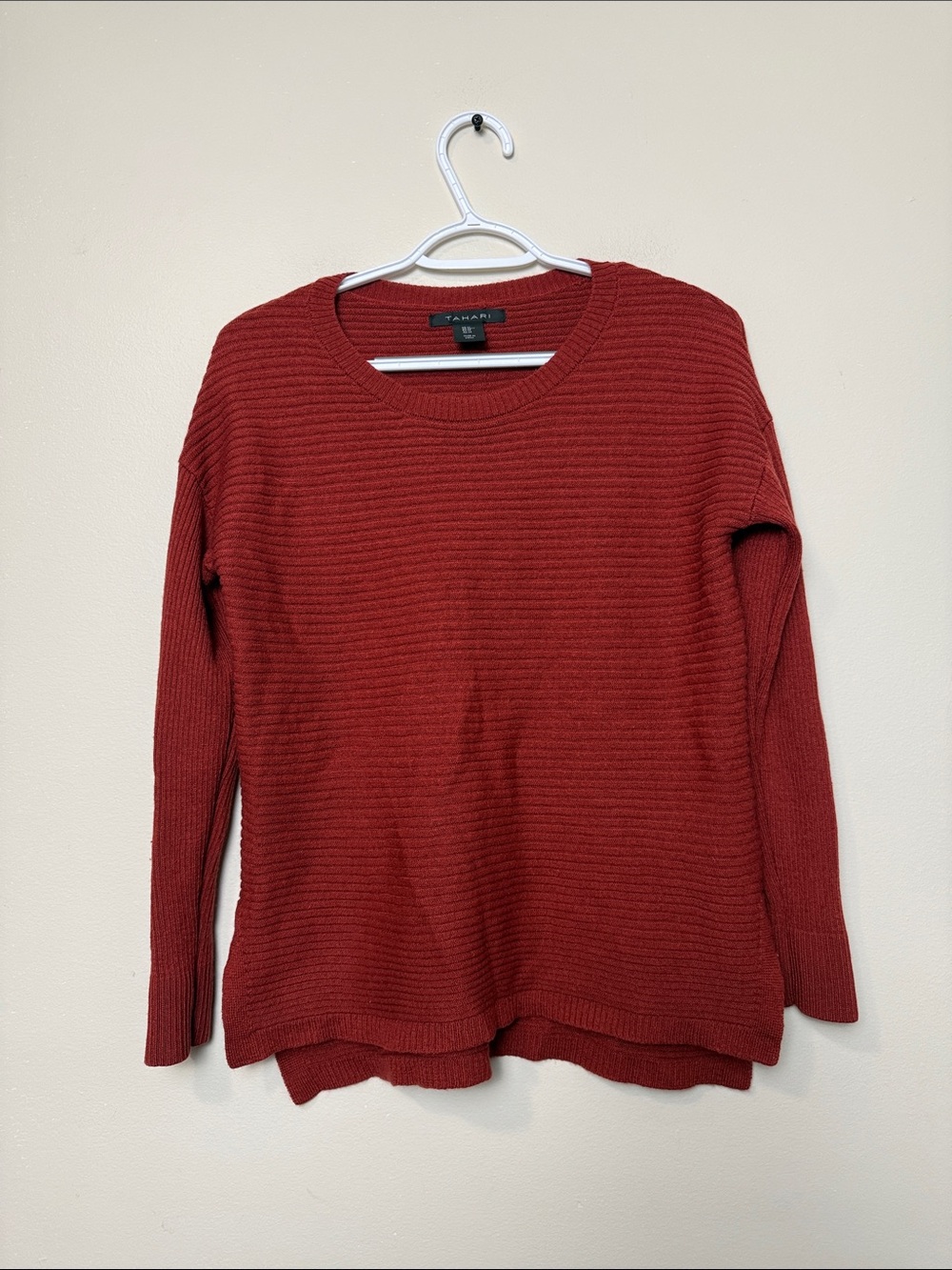 Tahari merijo blend Ribbed Crewneck Sweater size M